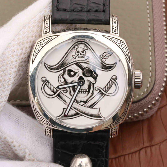 N纯银沛纳海加勒比海盗 独特而考究的新款时计  鳄鱼表带 P9000机芯 男士腕表